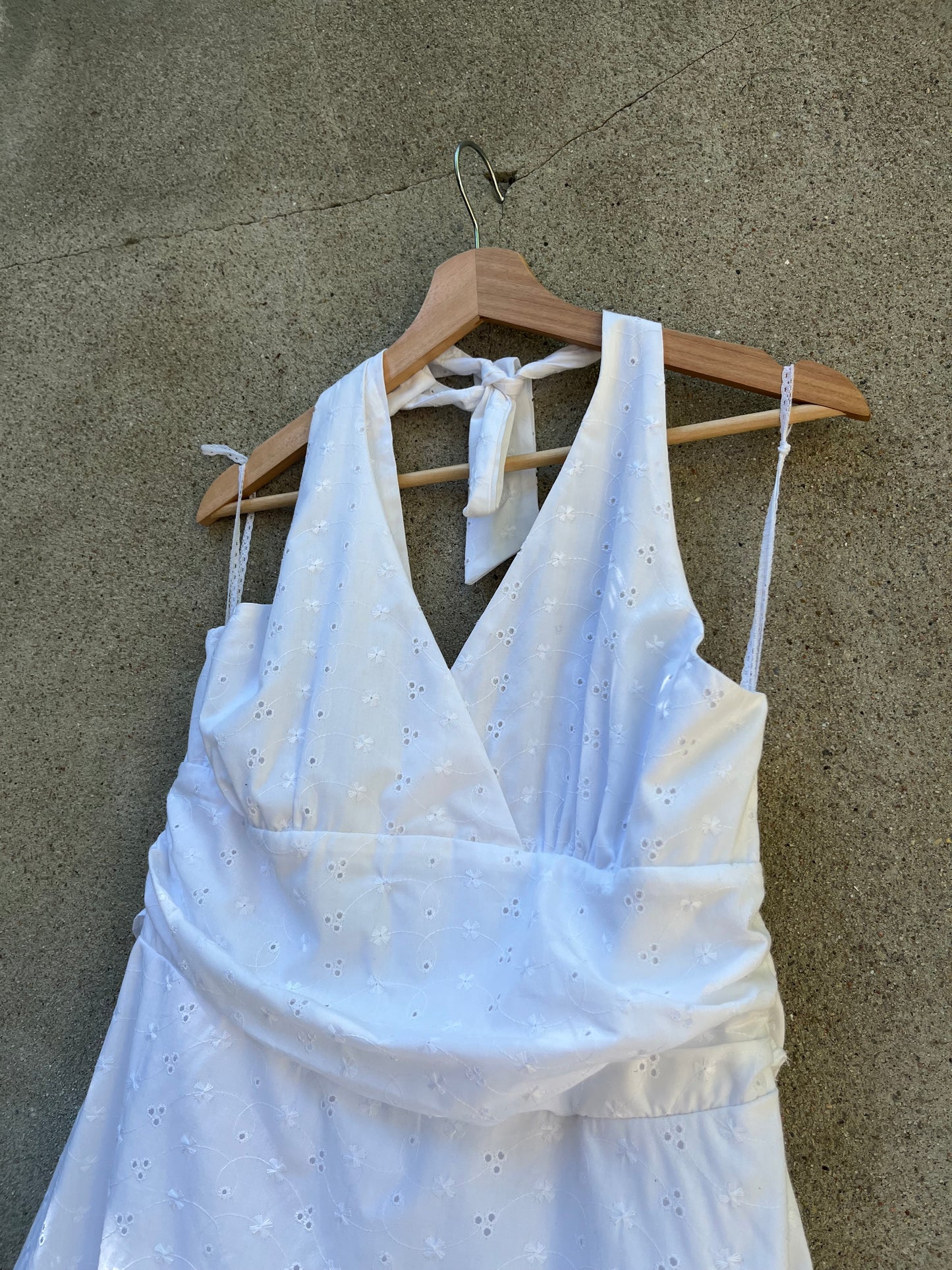 Vintage Cotton Eyelet Summer Halter Dress (L/XL)