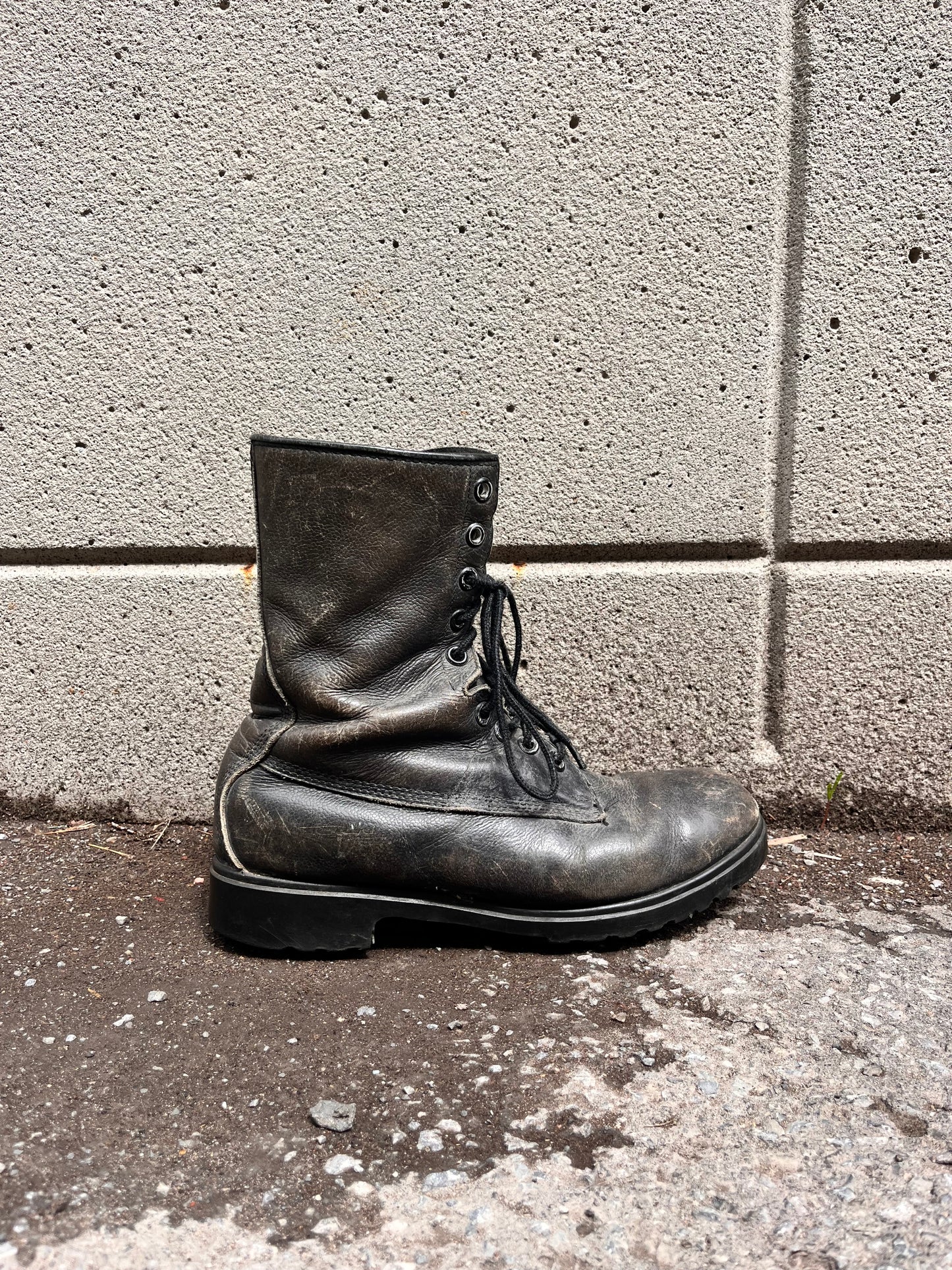 Vintage Combat Boot (9.5E)